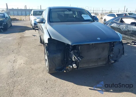 2017 Mercedes-Benz Glc 300 Coupe 4Matic z USA, uszkodzony, nr VIN WDC0J4KB1HF257027